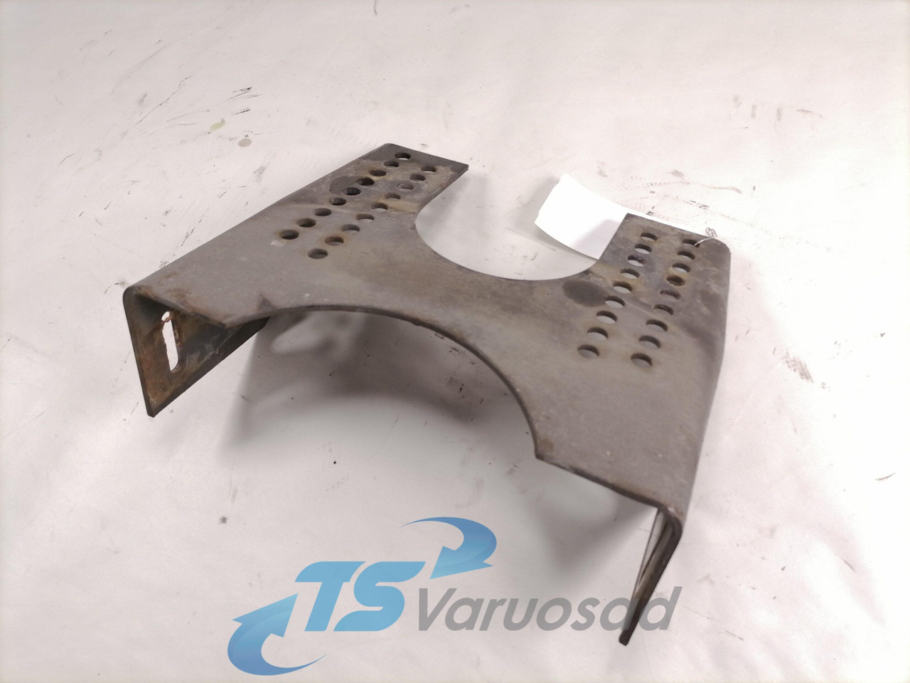 Volvo Kardaani tugilaagri kandur 3985105 - عمود الكردان - شاحنة: صور 2 Volvo Kardaani tugilaagri kandur 3985105 - عمود الكردان - شاحنة: صور 2