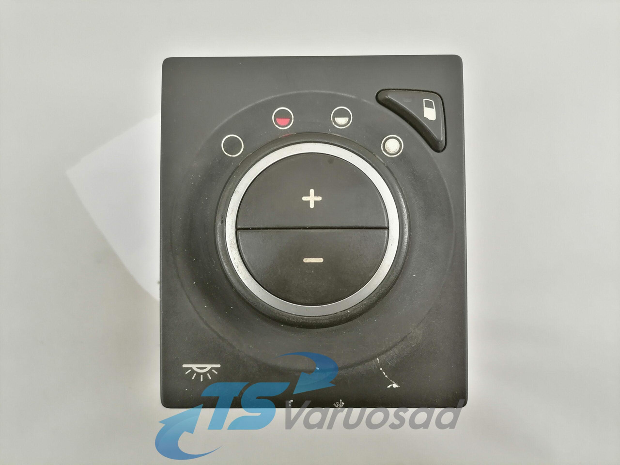 Volvo Lüliti, salongi valgustus 22562599 - الكبائن - شاحنة: صور 1 Volvo Lüliti, salongi valgustus 22562599 - الكبائن - شاحنة: صور 1