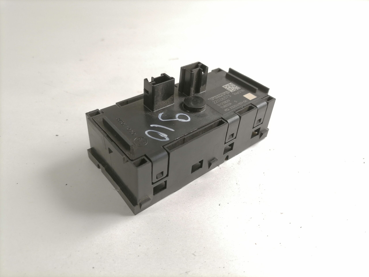 Volvo Lülitite moodul 22026373 - الكبائن - شاحنة: صور 3 Volvo Lülitite moodul 22026373 - الكبائن - شاحنة: صور 3