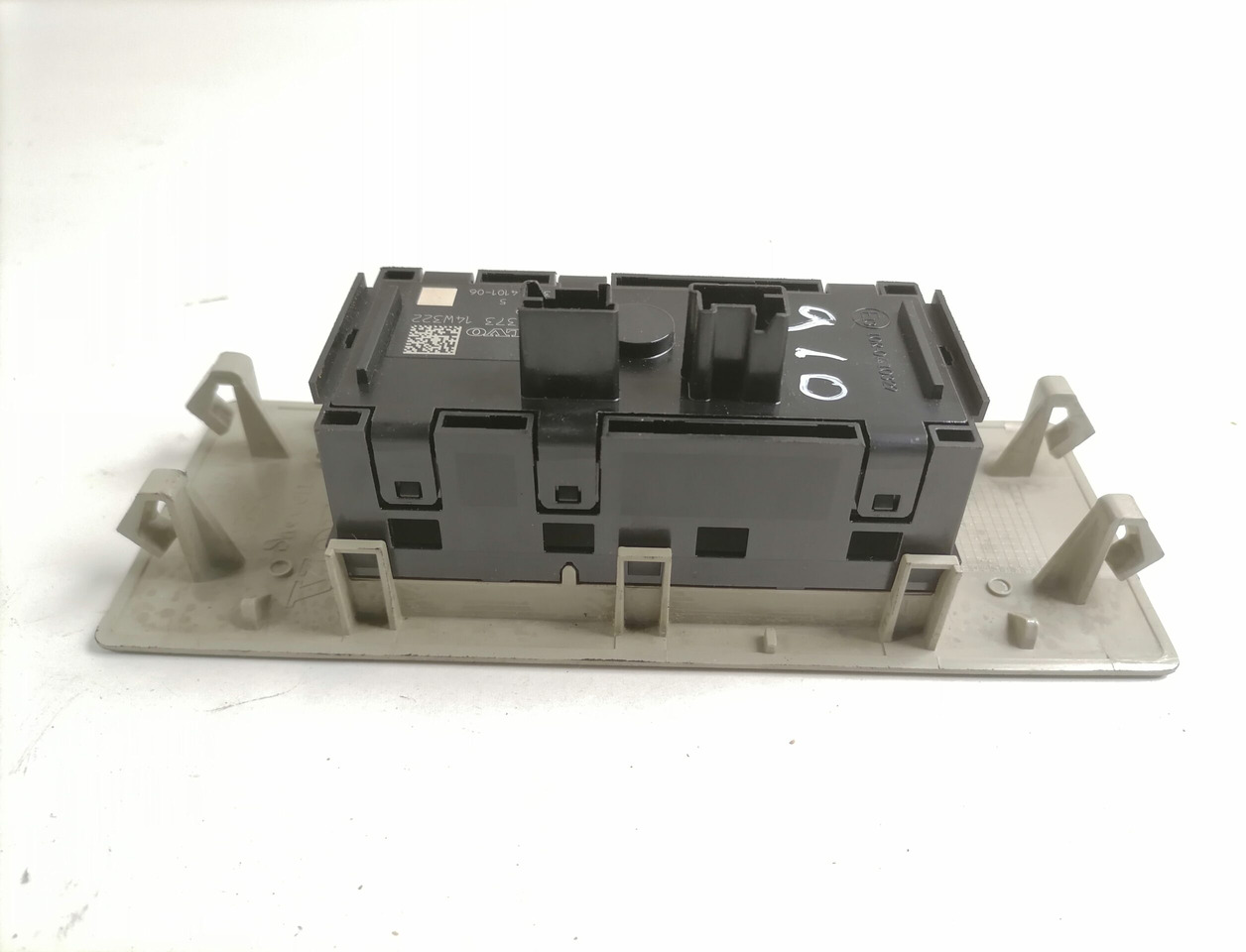 Volvo Lülitite moodul 22026373 - الكبائن - شاحنة: صور 4 Volvo Lülitite moodul 22026373 - الكبائن - شاحنة: صور 4