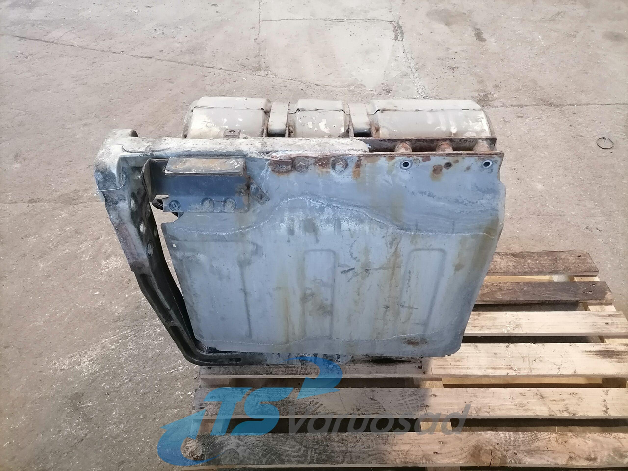 Volvo Muffler 20894953 - كاتم صوت - شاحنة: صور 4 Volvo Muffler 20894953 - كاتم صوت - شاحنة: صور 4