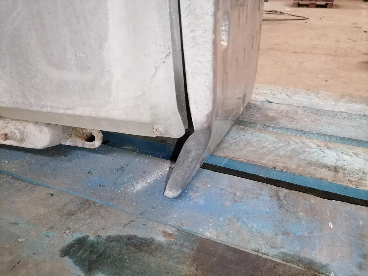 Volvo Muffler 20894953 - كاتم صوت - شاحنة: صور 4 Volvo Muffler 20894953 - كاتم صوت - شاحنة: صور 4