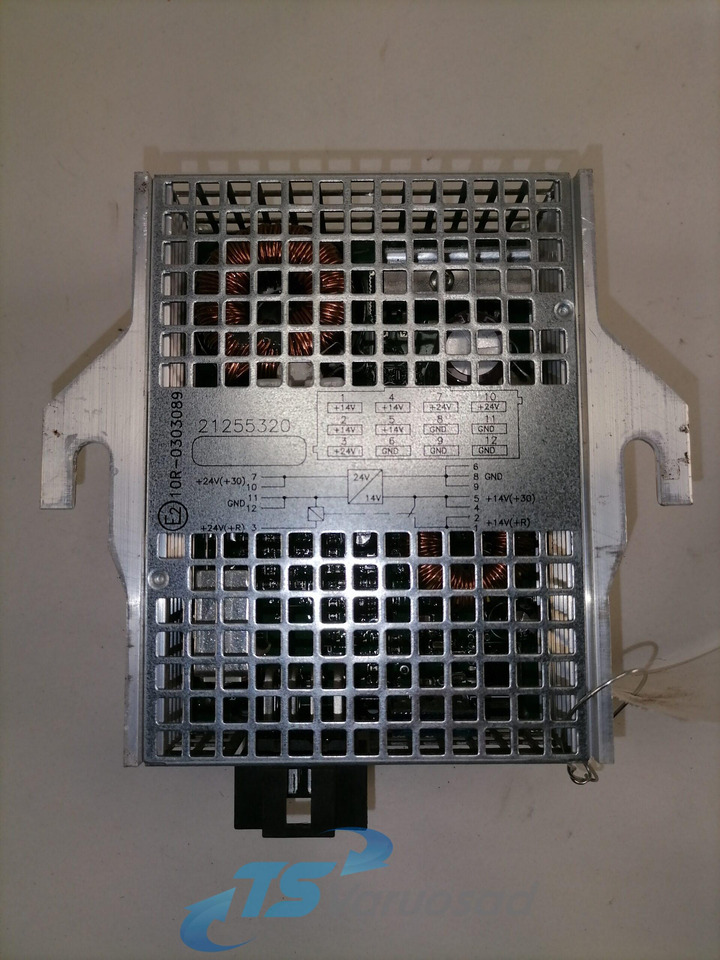 Volvo Voltage converter 21255320 - النظام الكهربائي - شاحنة: صور 3 Volvo Voltage converter 21255320 - النظام الكهربائي - شاحنة: صور 3