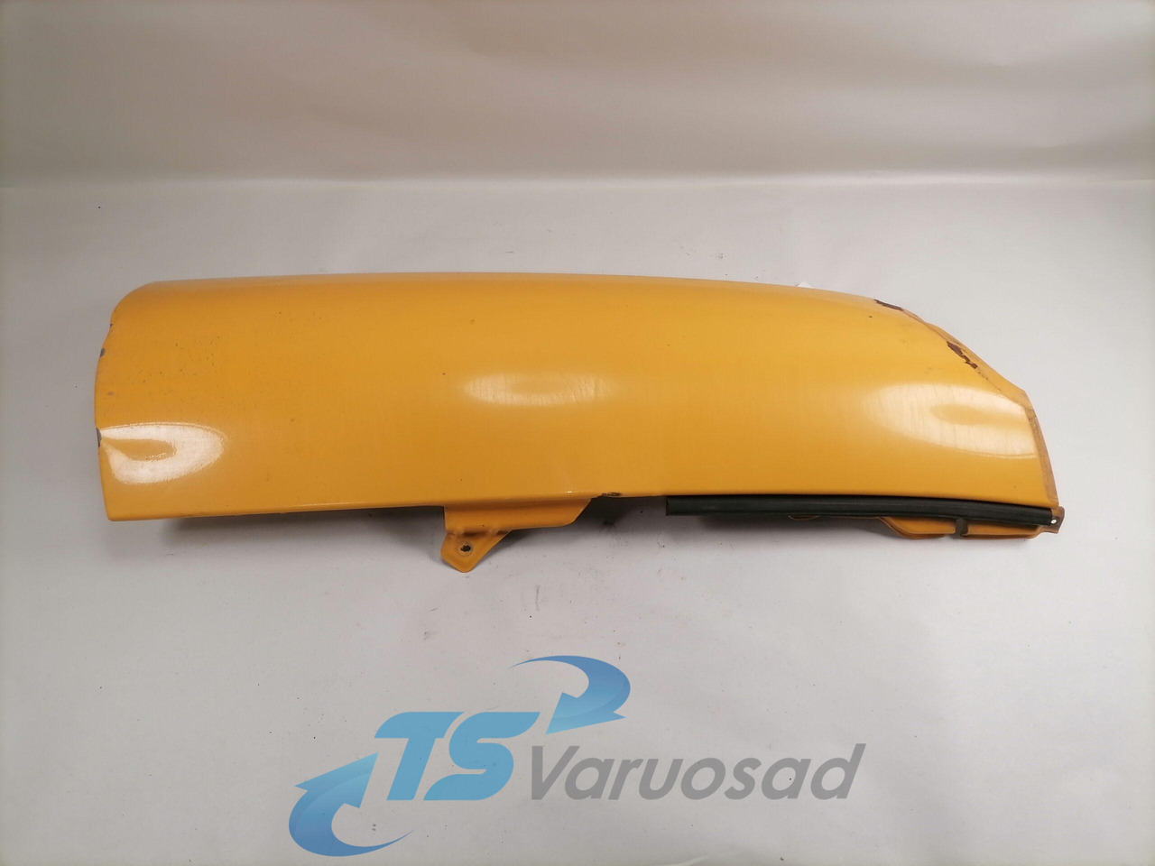 Volvo Volvo kabiini nurgapõsk, vasak 20379175 - جلوپنجره - شاحنة: صور 1 Volvo Volvo kabiini nurgapõsk, vasak 20379175 - جلوپنجره - شاحنة: صور 1