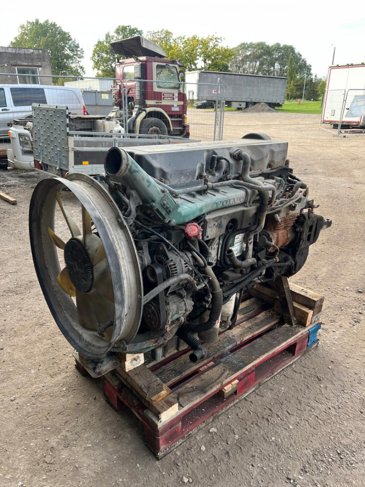 Volvo Volvo mootor D9A300 1638746 - المحرك - شاحنة: صور 1 Volvo Volvo mootor D9A300 1638746 - المحرك - شاحنة: صور 1