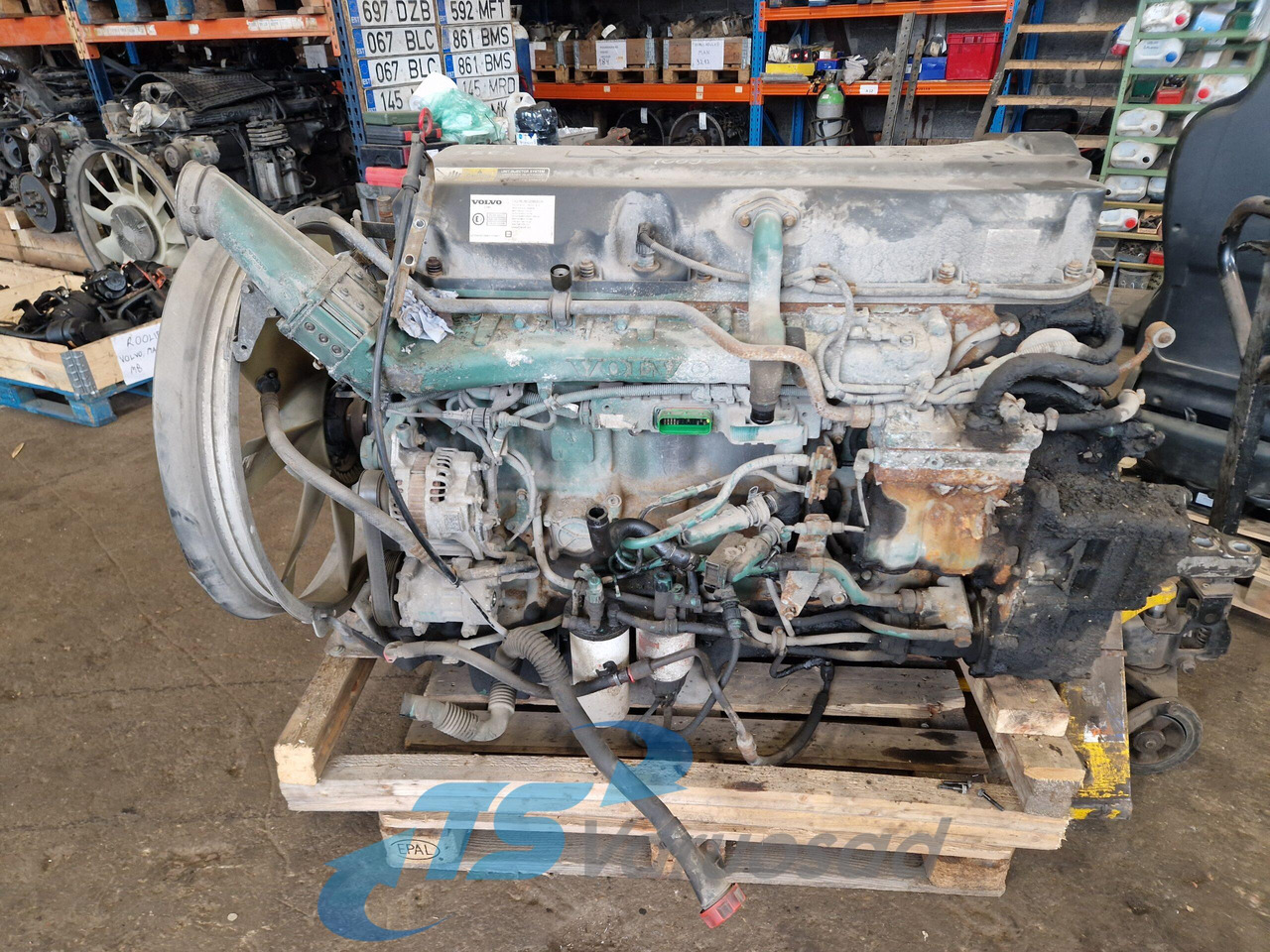 Volvo Volvo mootor D9B300 D9B300 - المحرك - شاحنة: صور 2 Volvo Volvo mootor D9B300 D9B300 - المحرك - شاحنة: صور 2