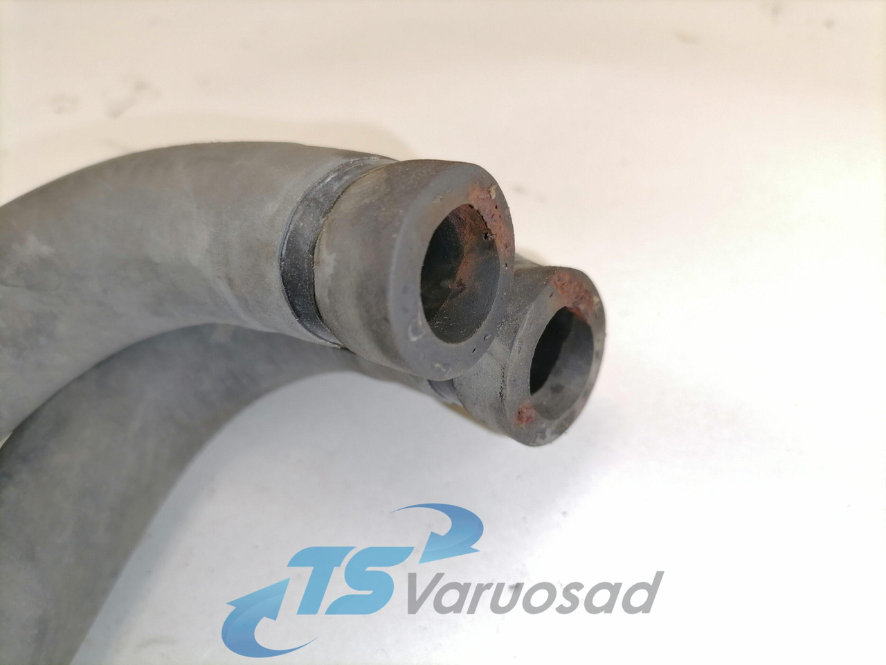 Volvo Water valve 20443962 - التدفئة/ التهوية - شاحنة: صور 2 Volvo Water valve 20443962 - التدفئة/ التهوية - شاحنة: صور 2