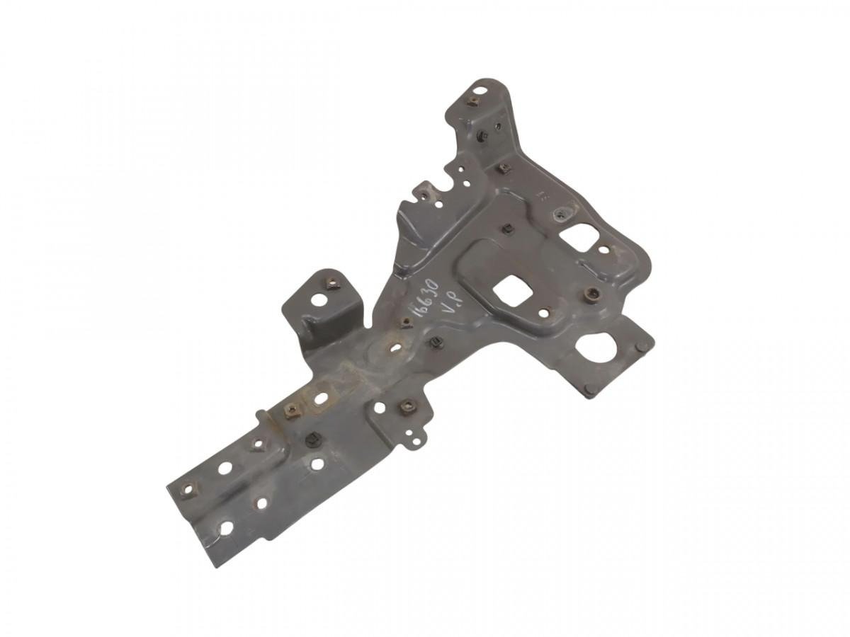 Volvo light bracket 84228539 - أضواء - شاحنة: صور 1 Volvo light bracket 84228539 - أضواء - شاحنة: صور 1