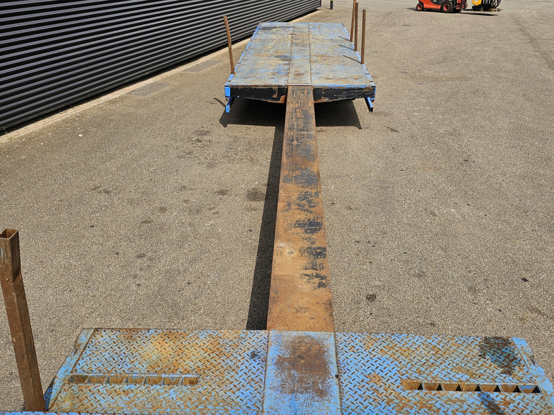 Lintrailers 4 LSDU 18-36 / 4 AXLE / EXTENDABLE - عربة مسطحة منخفضة نصف مقطورة: صور 4 Lintrailers 4 LSDU 18-36 / 4 AXLE / EXTENDABLE - عربة مسطحة منخفضة نصف مقطورة: صور 4