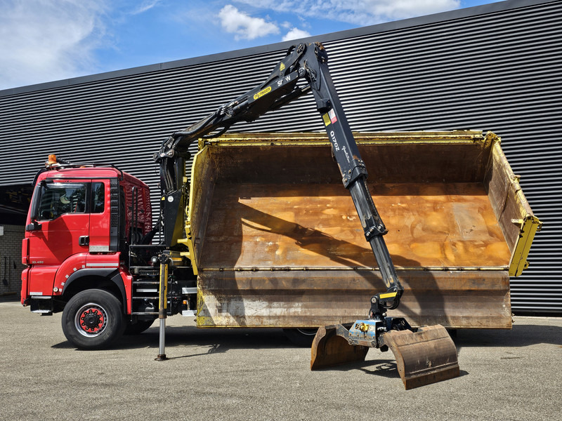 MAN TGS 33.480 6x6 / PALFINGER Z CRANE / 2 SIDE TIPPER - قلابات, شاحنة كرين: صور 2 MAN TGS 33.480 6x6 / PALFINGER Z CRANE / 2 SIDE TIPPER - قلابات, شاحنة كرين: صور 2