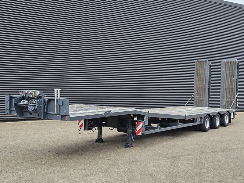 Nooteboom MCO-48-03 / STEERING AXLE / HYDRAULIC RAMPS + BED - عربة مسطحة منخفضة نصف مقطورة: صور 1 Nooteboom MCO-48-03 / STEERING AXLE / HYDRAULIC RAMPS + BED - عربة مسطحة منخفضة نصف مقطورة: صور 1