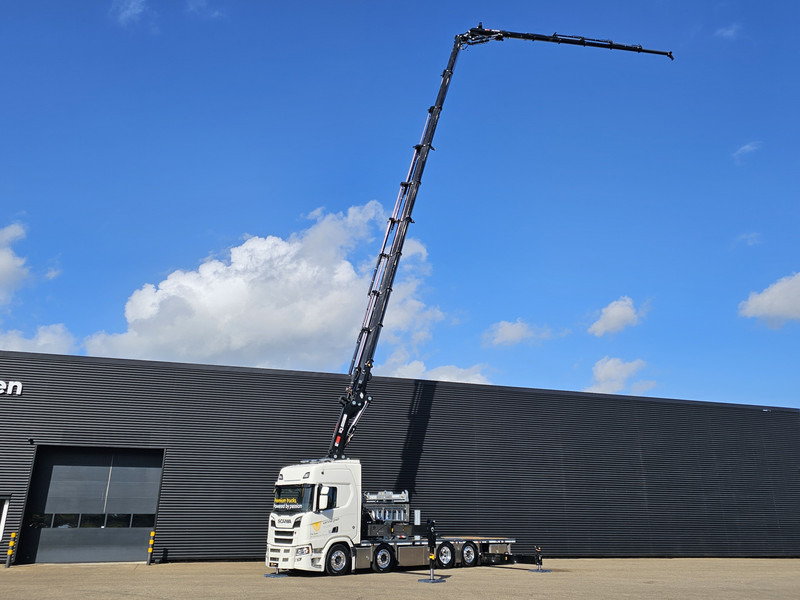 Scania R590 V8 / 8X2 / HIAB 1188 + JIB + WINCH - شاحنة جرار: صور 4 Scania R590 V8 / 8X2 / HIAB 1188 + JIB + WINCH - شاحنة جرار: صور 4