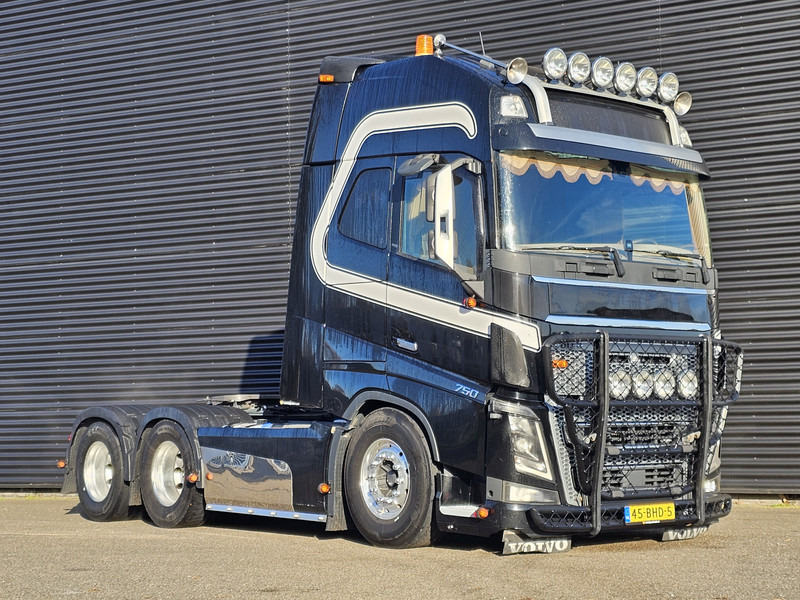 Volvo FH 16 750 6x2 BOOGIE / RETARDER / I PARK COOL - شاحنة جرار: صور 3 Volvo FH 16 750 6x2 BOOGIE / RETARDER / I PARK COOL - شاحنة جرار: صور 3