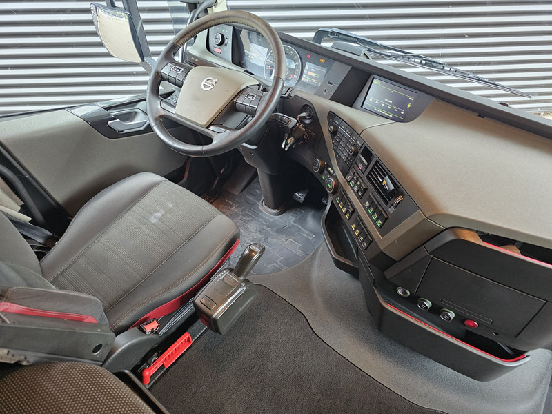 شاحنة Volvo FH 540 8x4 / RETARDER / I PARK COOL / 90T: صور 15 شاحنة Volvo FH 540 8x4 / RETARDER / I PARK COOL / 90T: صور 15