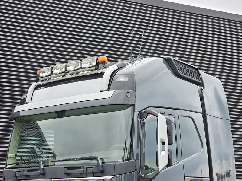 شاحنة Volvo FH 540 8x4 / RETARDER / I PARK COOL / 90T: صور 10 شاحنة Volvo FH 540 8x4 / RETARDER / I PARK COOL / 90T: صور 10