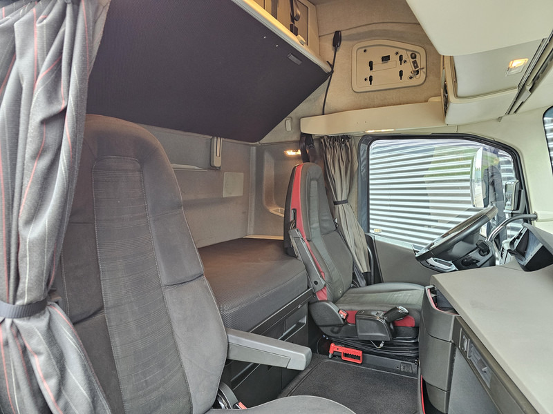 شاحنة Volvo FH 540 8x4 / RETARDER / I PARK COOL / 90T: صور 14 شاحنة Volvo FH 540 8x4 / RETARDER / I PARK COOL / 90T: صور 14