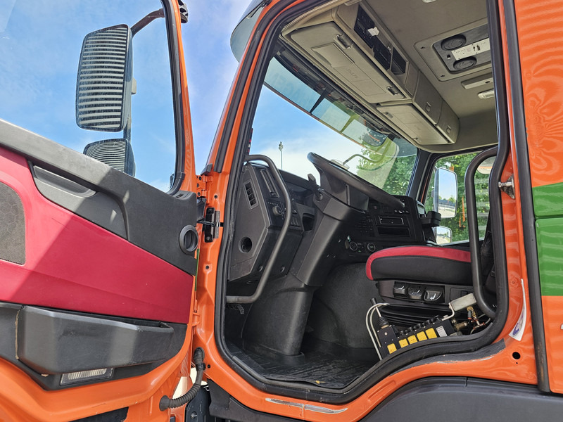 شاحنة ذات الخطاف, شاحنة كرين Volvo FMX 460 / 8x4-4 / HMF CRANE + HOOKLIFT / CONTAINER: صور 13