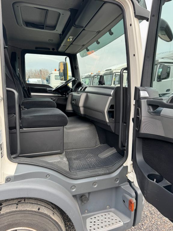 MAN 12.250 4X2 Koffer LBW Klima Diff.Sperre AHK MAN 12.250 4X2 Koffer LBW Klima Diff.Sperre AHK - بصندوق مغلق شاحنة: صور 5 MAN 12.250 4X2 Koffer LBW Klima Diff.Sperre AHK MAN 12.250 4X2 Koffer LBW Klima Diff.Sperre AHK - بصندوق مغلق شاحنة: صور 5