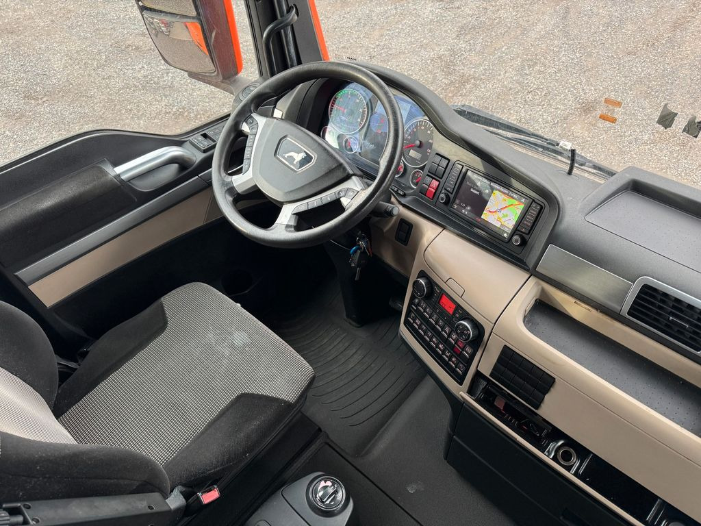 MAN 26.460 6X2 Retarder Klima Navigation guter Zust. MAN 26.460 6X2 Retarder Klima Navigation guter Zust. - شاحنة ذات الخطاف: صور 4 MAN 26.460 6X2 Retarder Klima Navigation guter Zust. MAN 26.460 6X2 Retarder Klima Navigation guter Zust. - شاحنة ذات الخطاف: صور 4
