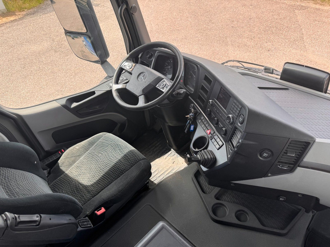شاحنة ذات الخطاف Mercedes-Benz 1833 4X2 Multilift Abroller Top Zustand: صور 9
