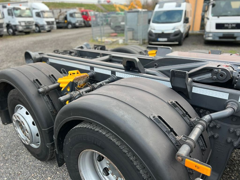 شاحنة ذات الخطاف Mercedes-Benz 2541 6X2 Meiller Funk Zustand wie 200 tkm Mercedes-Benz 2541 6X2 Meiller RK 20.65 Funk | Top Zustand!: صور 9 شاحنة ذات الخطاف Mercedes-Benz 2541 6X2 Meiller Funk Zustand wie 200 tkm Mercedes-Benz 2541 6X2 Meiller RK 20.65 Funk | Top Zustand!: صور 9