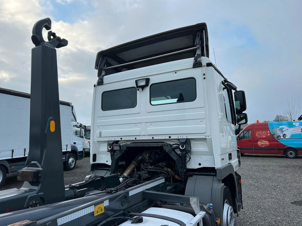 شاحنة ذات الخطاف Mercedes-Benz 2541 6X2 Meiller Funk Zustand wie 200 tkm Mercedes-Benz 2541 6X2 Meiller RK 20.65 Funk | Top Zustand!: صور 13 شاحنة ذات الخطاف Mercedes-Benz 2541 6X2 Meiller Funk Zustand wie 200 tkm Mercedes-Benz 2541 6X2 Meiller RK 20.65 Funk | Top Zustand!: صور 13