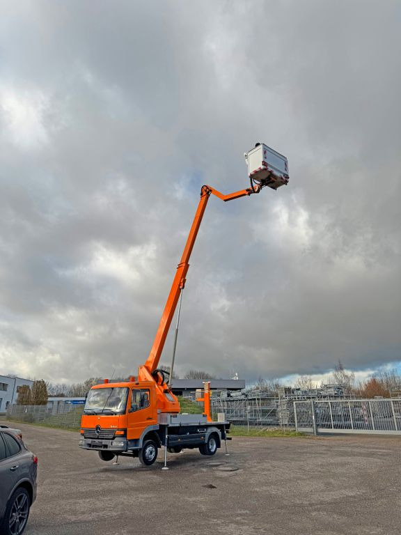 Mercedes-Benz 815 4x2 Hubarbeitsbühne Wumag 170 high 17 m Mercedes-Benz 815 4x2 Hubarbeitsbühne Wumag 170 high 17 m - مصاعد الازدهار محمولة على شاحنة, الشاحنات الصغيرة: صور 1 Mercedes-Benz 815 4x2 Hubarbeitsbühne Wumag 170 high 17 m Mercedes-Benz 815 4x2 Hubarbeitsbühne Wumag 170 high 17 m - مصاعد الازدهار محمولة على شاحنة, الشاحنات الصغيرة: صور 1