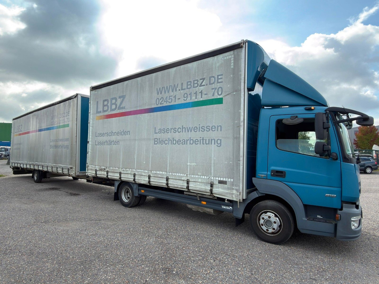 Mercedes-Benz 818 4X2 Pritsche & Plane & Tang Pritsche & Plane Mercedes-Benz 818 4X2 Pritsche & Plane & Tang Pritsche & Plane - الشاحنات الصغيرة ستائر: صور 5 Mercedes-Benz 818 4X2 Pritsche & Plane & Tang Pritsche & Plane Mercedes-Benz 818 4X2 Pritsche & Plane & Tang Pritsche & Plane - الشاحنات الصغيرة ستائر: صور 5