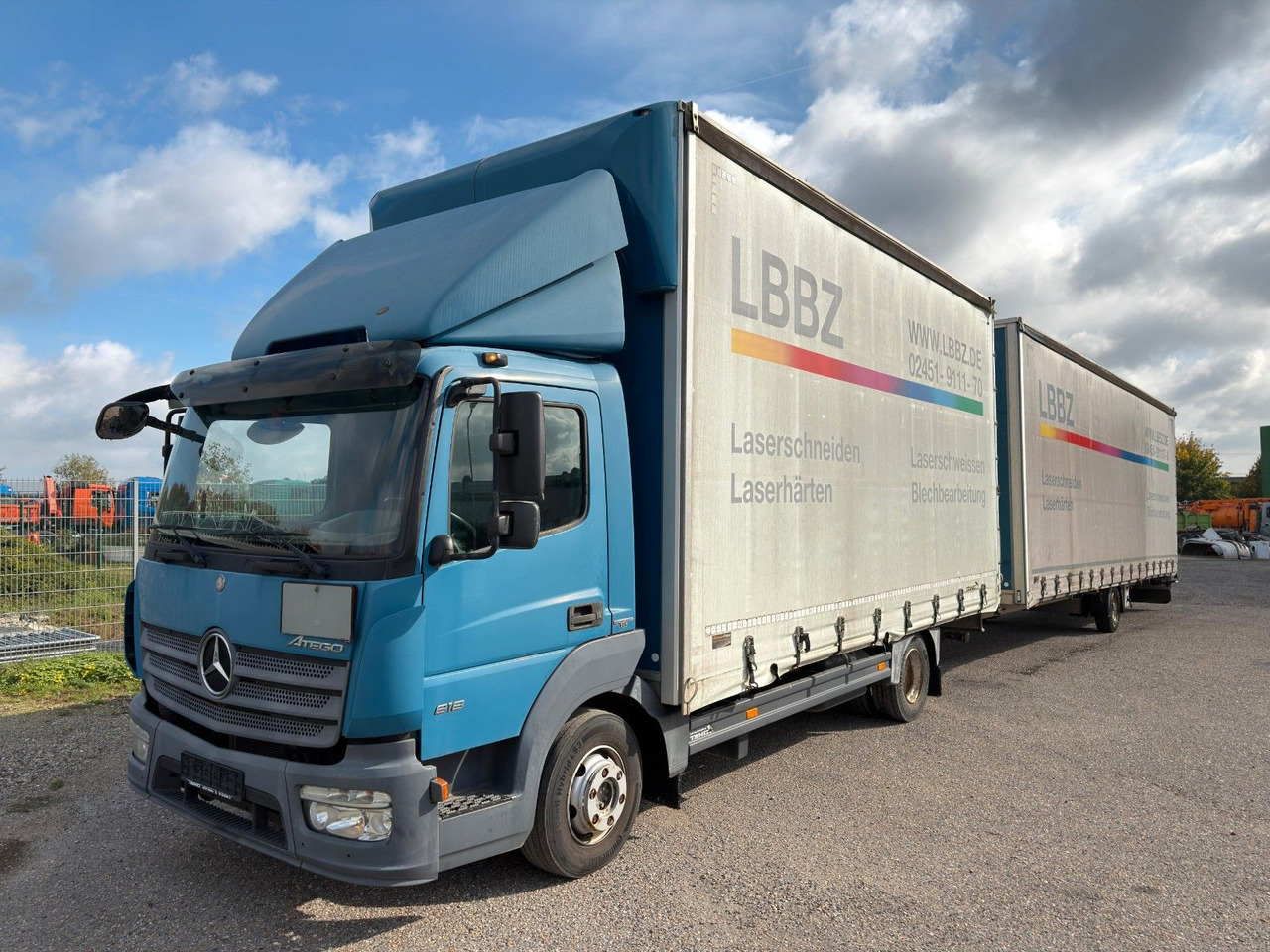 Mercedes-Benz 818 4X2 Pritsche & Plane & Tang Pritsche & Plane Mercedes-Benz 818 4X2 Pritsche & Plane & Tang Pritsche & Plane - الشاحنات الصغيرة ستائر: صور 1 Mercedes-Benz 818 4X2 Pritsche & Plane & Tang Pritsche & Plane Mercedes-Benz 818 4X2 Pritsche & Plane & Tang Pritsche & Plane - الشاحنات الصغيرة ستائر: صور 1