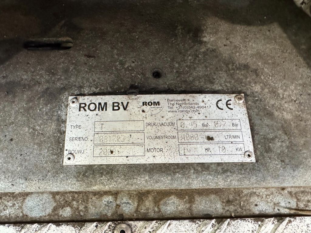 Mercedes-Benz 818 4X2 ROM Toilettenwagen  - فراغ شاحنة: صور 3 Mercedes-Benz 818 4X2 ROM Toilettenwagen  - فراغ شاحنة: صور 3