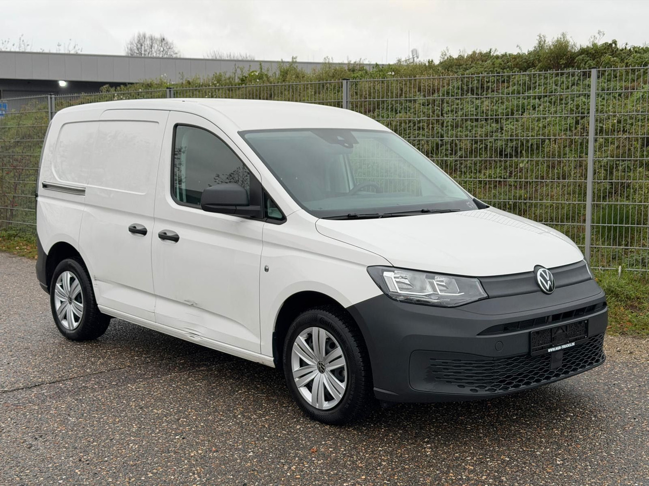 Volkswagen Caddy 4x2 | 2,0 TDI | Klima | PDC | Spurhalteass - ميكروباص: صور 3 Volkswagen Caddy 4x2 | 2,0 TDI | Klima | PDC | Spurhalteass - ميكروباص: صور 3