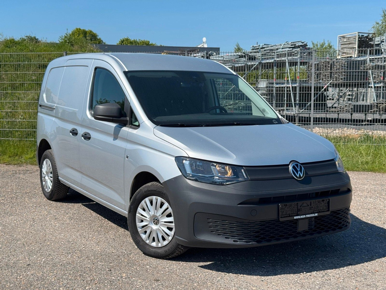 Volkswagen Caddy 4x2 | Klima | AHK | PDC | Spurhalteass. - ميكروباص: صور 1 Volkswagen Caddy 4x2 | Klima | AHK | PDC | Spurhalteass. - ميكروباص: صور 1