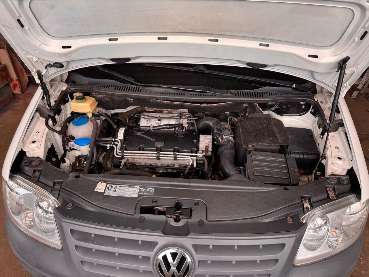 Volkswagen Caddy 69 PS Diesel - فان المدمجة: صور 3 Volkswagen Caddy 69 PS Diesel - فان المدمجة: صور 3