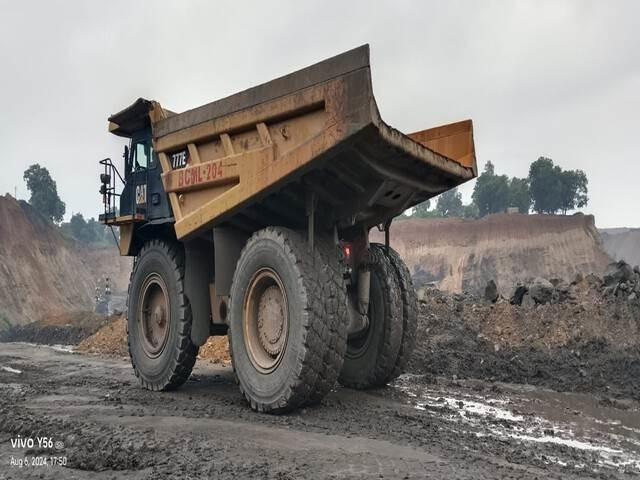 CAT 777E - شاحنة قلابة للمحاجر: صور 2 CAT 777E - شاحنة قلابة للمحاجر: صور 2