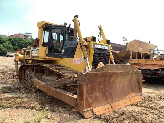 Komatsu D85EX-15 - بلدوزر: صور 4 Komatsu D85EX-15 - بلدوزر: صور 4