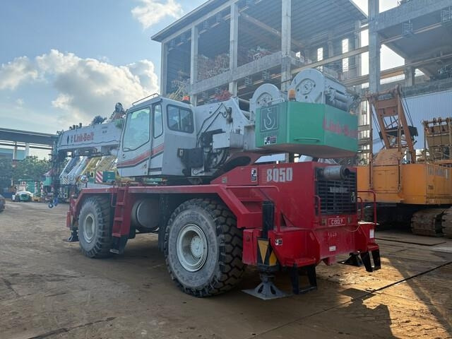 Link-Belt RTC8050-2 - رافعة الطرق الوعرة: صور 2 Link-Belt RTC8050-2 - رافعة الطرق الوعرة: صور 2