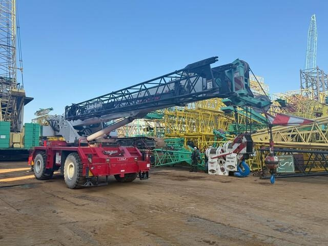 Link-Belt RTC8050-2 - رافعة الطرق الوعرة: صور 4 Link-Belt RTC8050-2 - رافعة الطرق الوعرة: صور 4