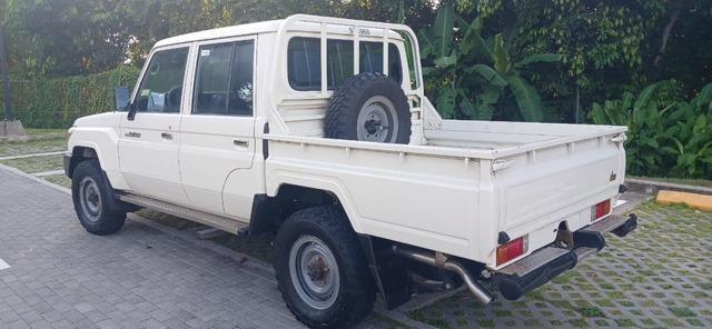 Toyota Land Cruiser HZJ79L - شاحنة البيك أب: صور 2 Toyota Land Cruiser HZJ79L - شاحنة البيك أب: صور 2