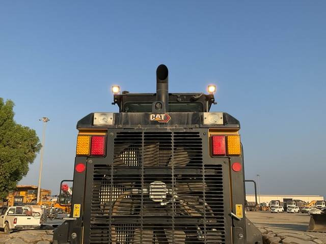 آلة تسوية الأرض CAT 14L AWD: صور 23