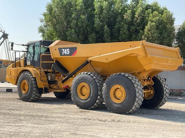 CAT 745 - شاحنة مفصلية: صور 2 CAT 745 - شاحنة مفصلية: صور 2