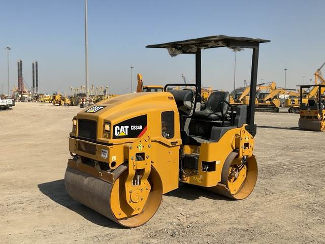 CAT CB34B - مدحلة الأسفلت: صور 1 CAT CB34B - مدحلة الأسفلت: صور 1
