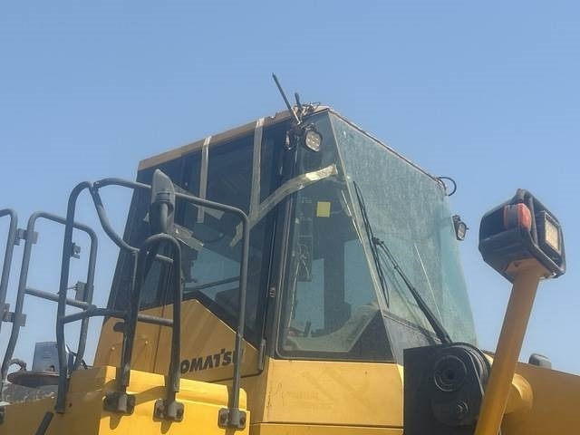 اللودر بعجل Komatsu WA600-6R: صور 13