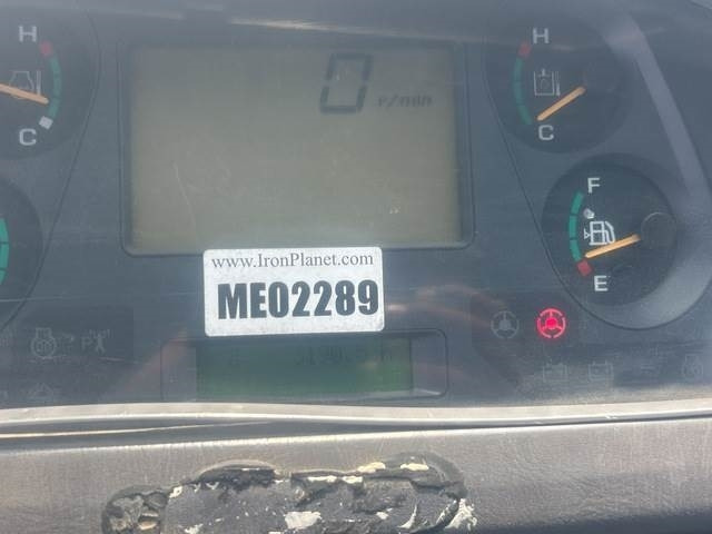اللودر بعجل Komatsu WA600-6R: صور 8