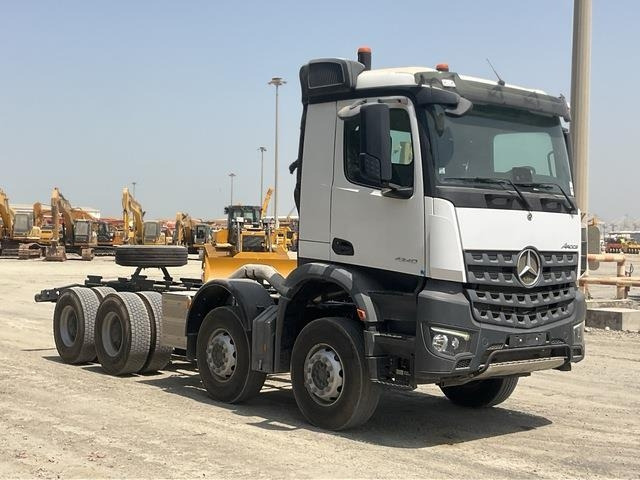 Mercedes-Benz Arocs 4240 - الشاسيه شاحنة: صور 4 Mercedes-Benz Arocs 4240 - الشاسيه شاحنة: صور 4