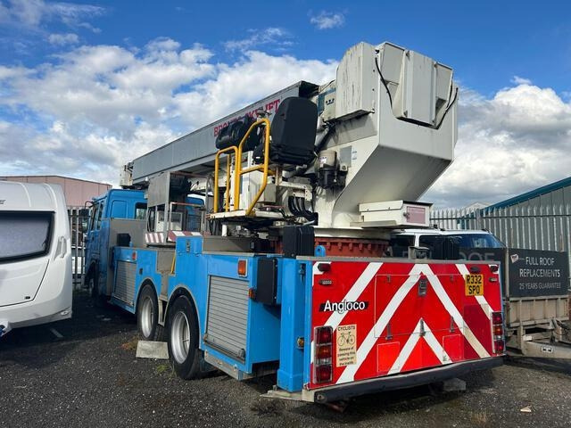 Volvo FL10 - شاحنة كرين: صور 2 Volvo FL10 - شاحنة كرين: صور 2