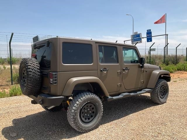 Jeep Wrangler JK Command - سيارة: صور 3 Jeep Wrangler JK Command - سيارة: صور 3