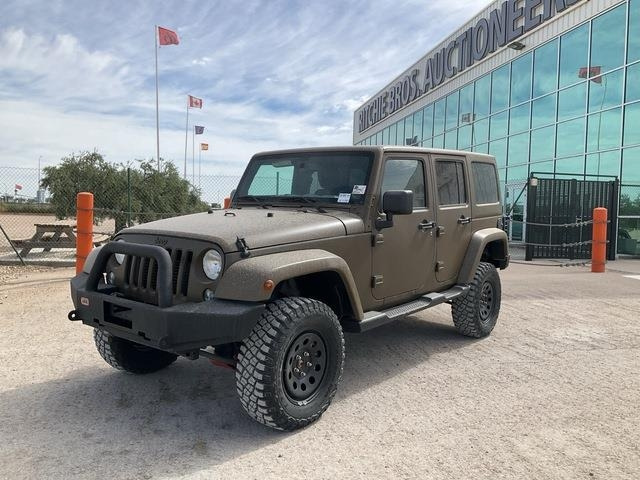 Jeep Wrangler JK Command - سيارة: صور 1 Jeep Wrangler JK Command - سيارة: صور 1
