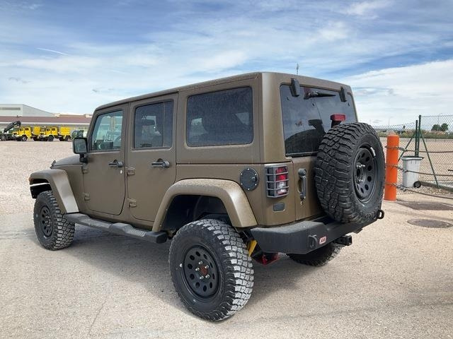 Jeep Wrangler JK Command - سيارة: صور 2 Jeep Wrangler JK Command - سيارة: صور 2