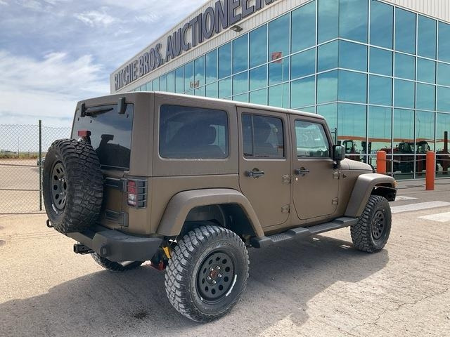 Jeep Wrangler JK Command - سيارة: صور 3 Jeep Wrangler JK Command - سيارة: صور 3