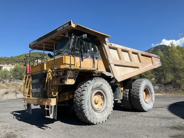 CAT 775E - شاحنة قلابة للمحاجر: صور 1 CAT 775E - شاحنة قلابة للمحاجر: صور 1